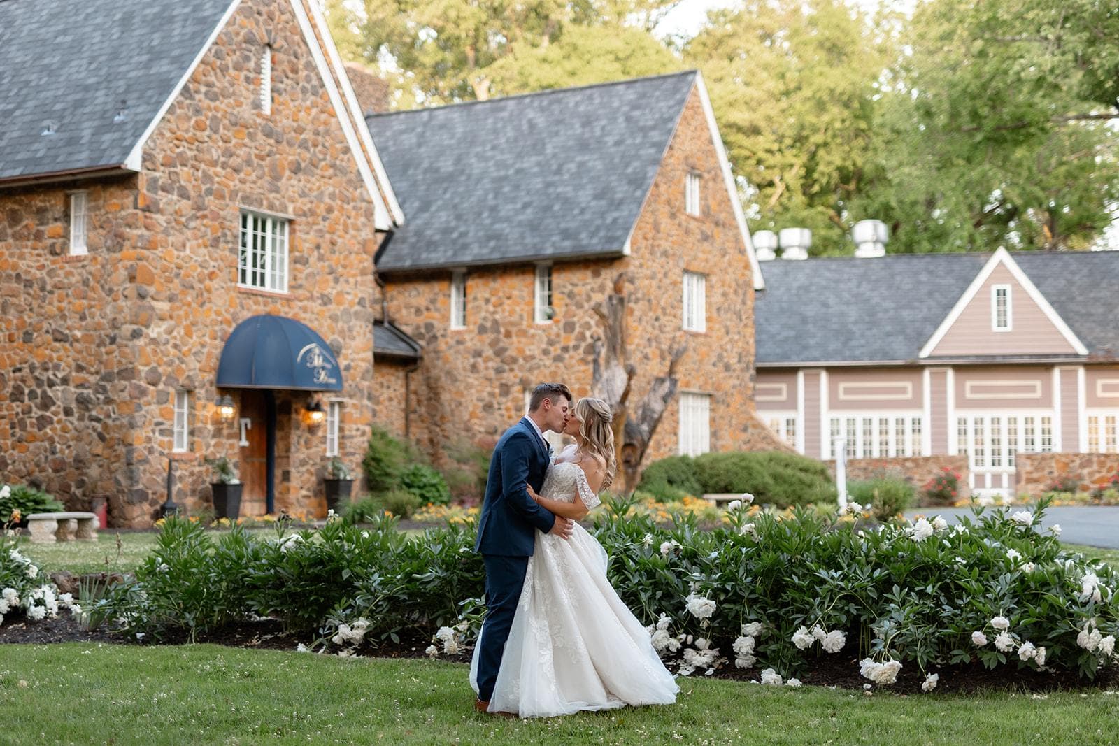 Stone Walls. Sun-Soaked Ballroom. 173 Acres. — 1
